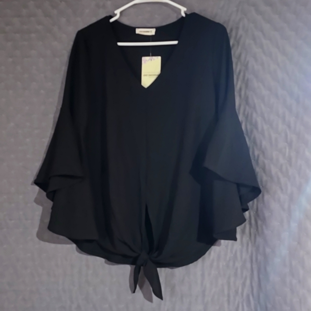 Esome Size Small Black Bell Sleeved blouse